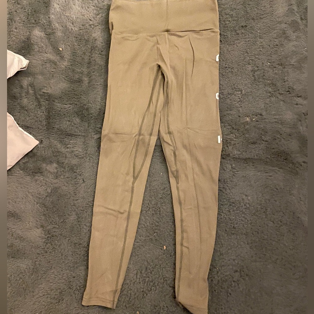 Army green echt leggings